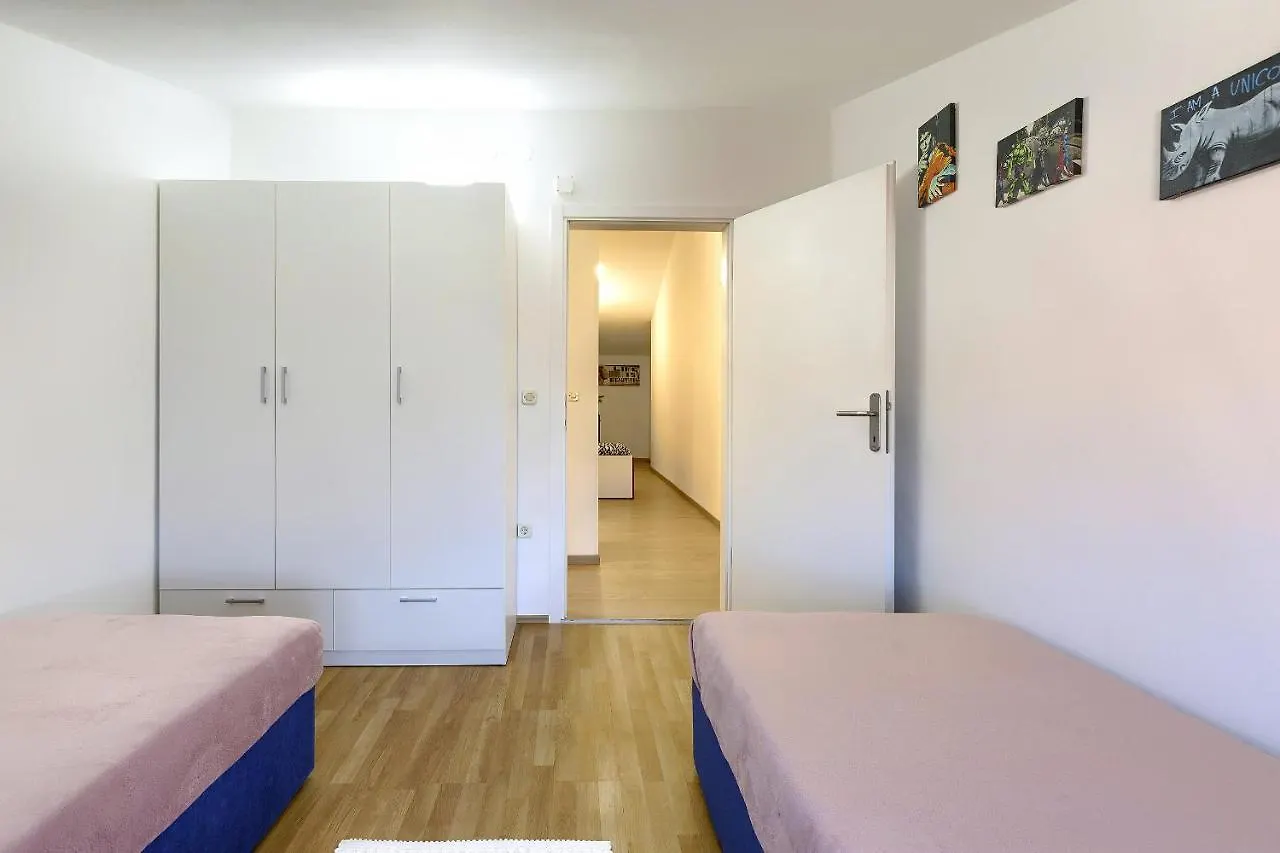 Homestay Pula Appartement